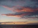 Surfando al tramonto