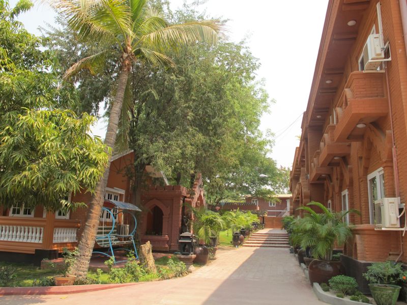 hotel floral breeze bagan -26