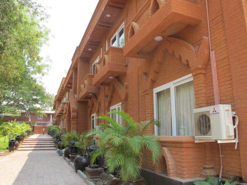 hotel floral breeze bagan -28