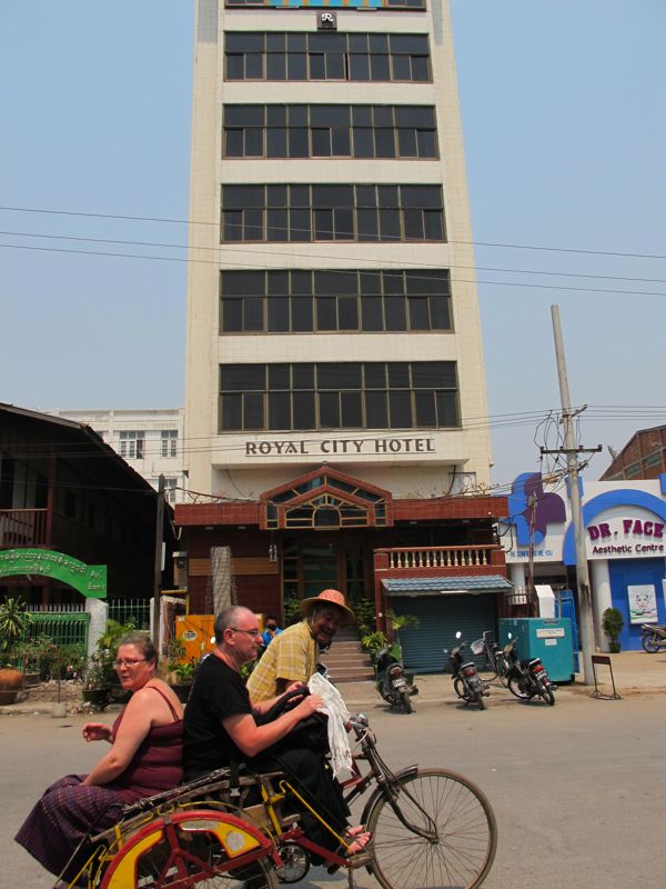 royal city hotel mandalay-26