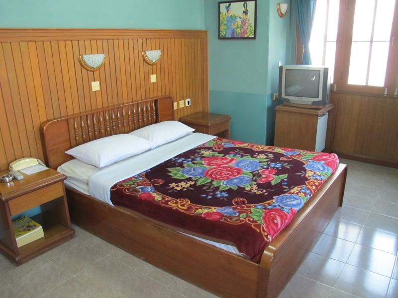 royal city hotel mandalay-7